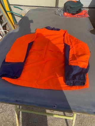 Peto y chaqueta de poda. 