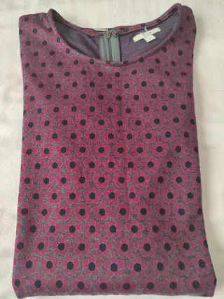 Vestido gris con flores de Kling