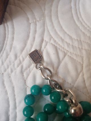 Conjunto de collar y pendientes 