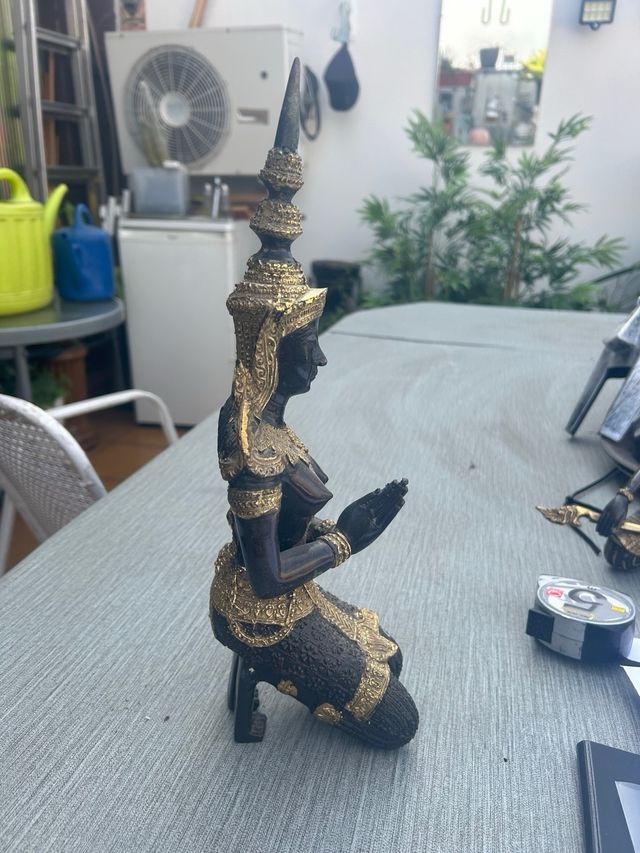 Estatua bronce Teopsnon tailandesa