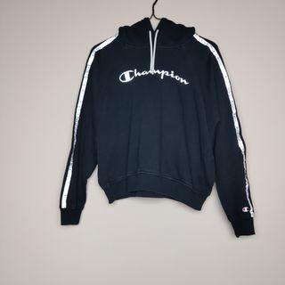 Sudadera negra Champion oversize cropped