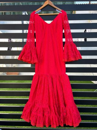Traje de Gitana Flamenca Rojo encajes 