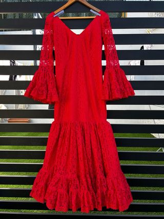 Traje de Gitana Flamenca Rojo encajes 