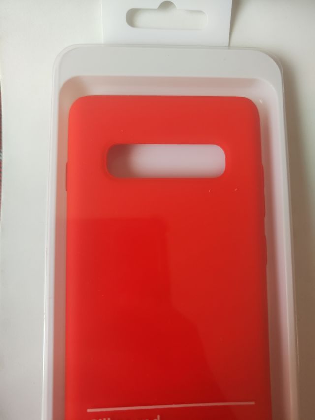 SAMSUNG S10 PLUS FUNDA ROJA NUEVA