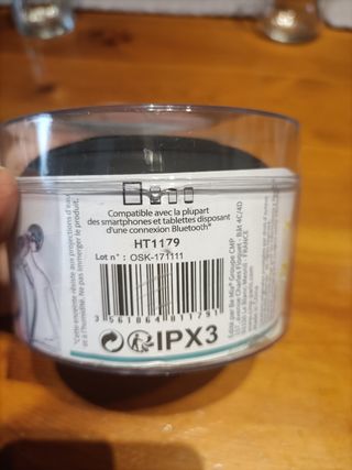 Cassa bluetooth resistente all'acqua