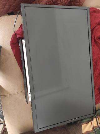 Televisión 32" Con SMART TV y 3 puertos USB