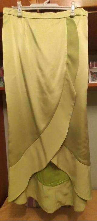 Traje de mujer para fiestas/ eventos