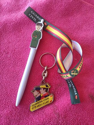 LOTES  GUARDIA CIVIL llavero Pulsera y boli