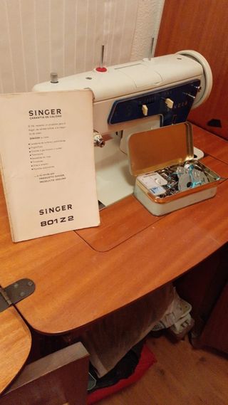 Máquina coser Singer con mueble