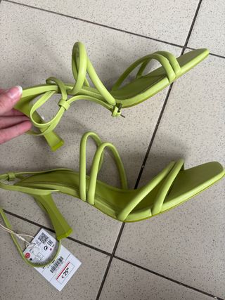 SANDALIAS TACON