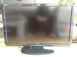 Televisor Sharp de 37 pulgadas
