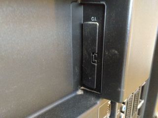 Televisor Sharp de 37 pulgadas