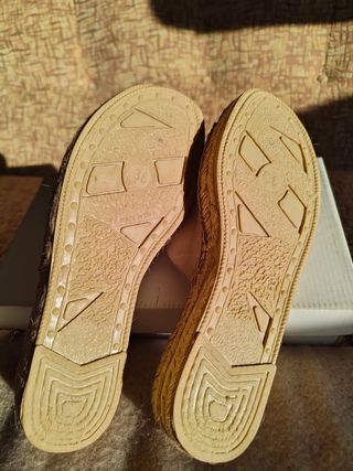 Sandalias piel color beige 