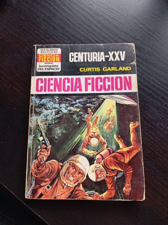 Libro ciencia ficción Curtis Garland antiguo