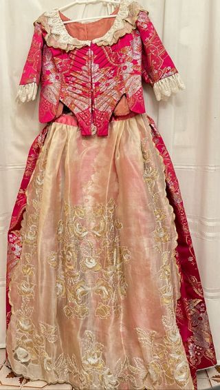 Traje fallera 38 aprox con todo