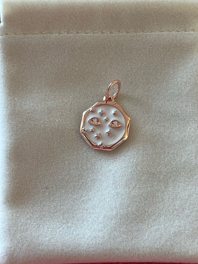 charm de plata ojos y estrellas