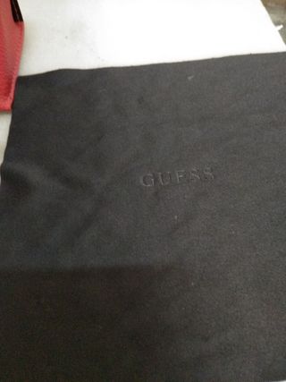 Gafas Guess.