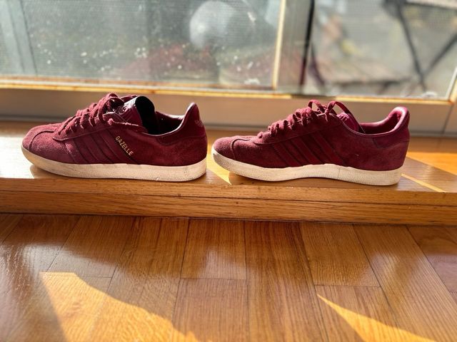 Zapatillas Adidas Gazelle burdeos granate 39.5