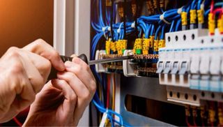 Fontanero / Lampista/ Electric