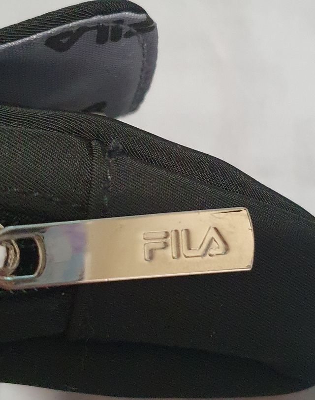 Mochilita con pequeño mosqueton Fila