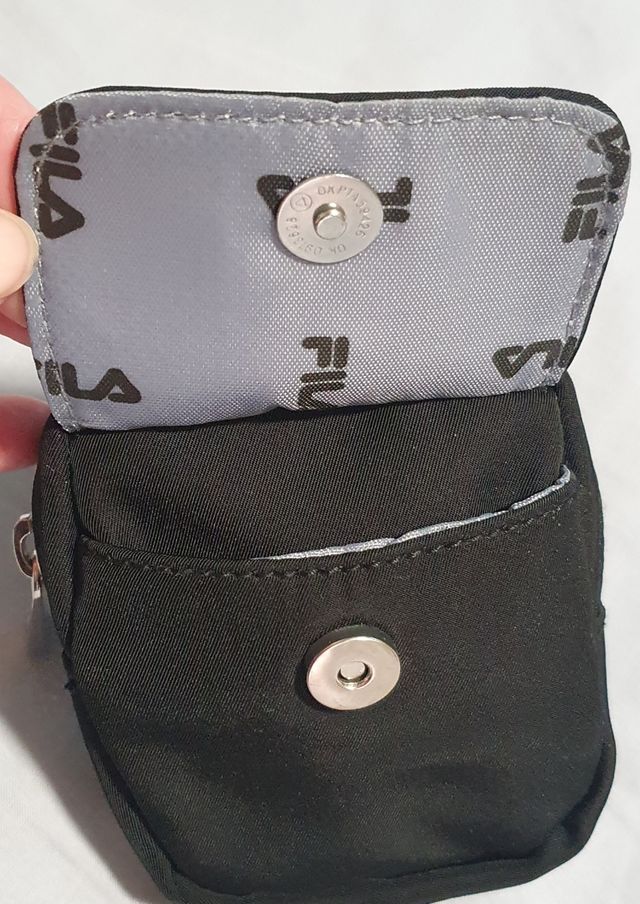 Mochilita con pequeño mosqueton Fila