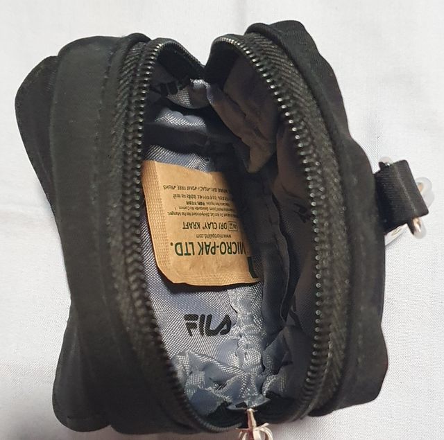 Mochilita con pequeño mosqueton Fila