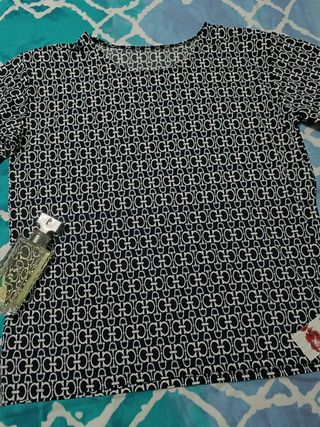 CAMISETA TALLA XL AMPLIA.CON ETIQUETA