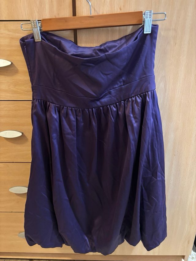Vestido morado de fiesta