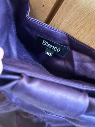 Vestido morado de fiesta