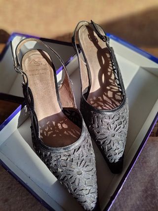 Zapato salón negro