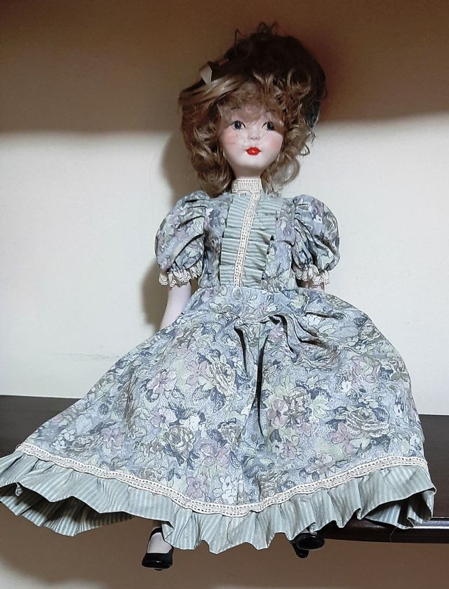 Muñeca porcelana