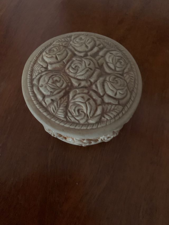 scatolina in ceramica decorata