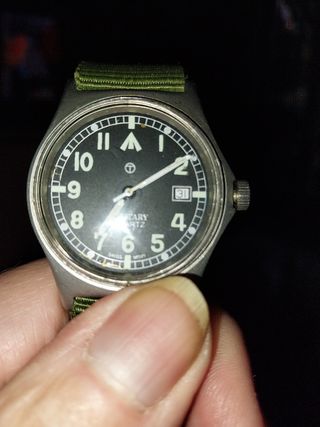 Reloj militar MWC