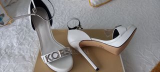 Sandalia tacón Michael kors 