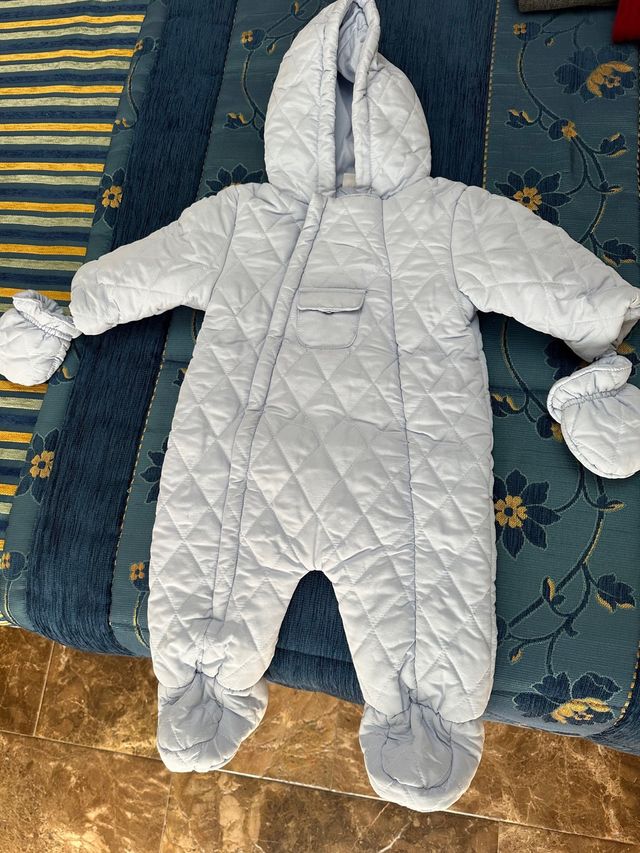 Buzo bebe niño neck and neck