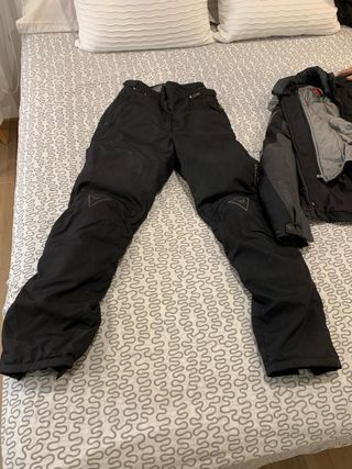 Equipo Dainese mujer invierno T.42