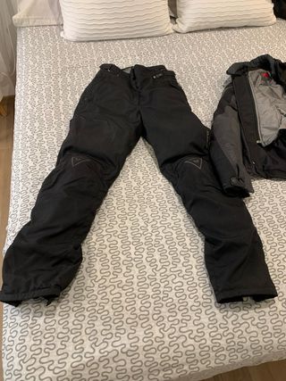Equipo Dainese mujer invierno T.42