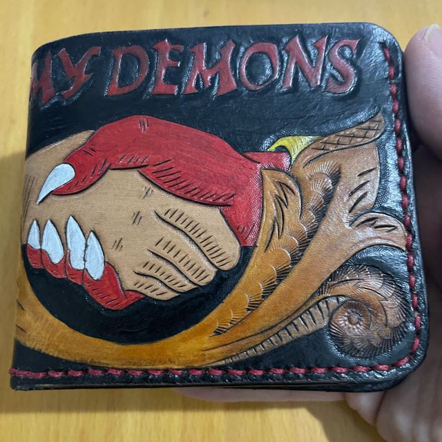 Billetera biker hecha a mano de cuero genuino