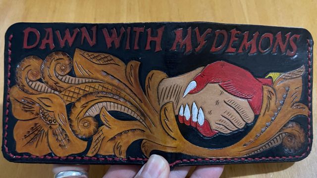 Billetera biker hecha a mano de cuero genuino