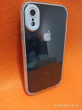 ➤ iPhone XR, impecable