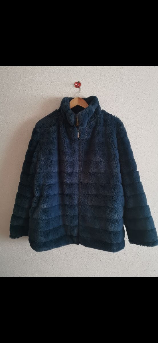 Chaquetón de chica talla M.