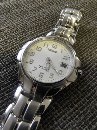 Seiko calendario perpetuo 8F32 100m hombre