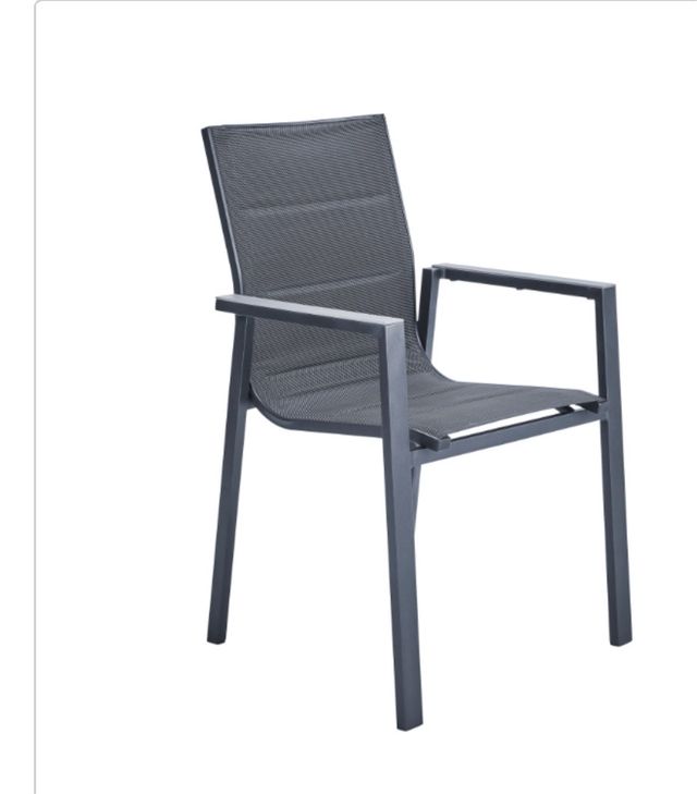 Mesa y sillas jardín