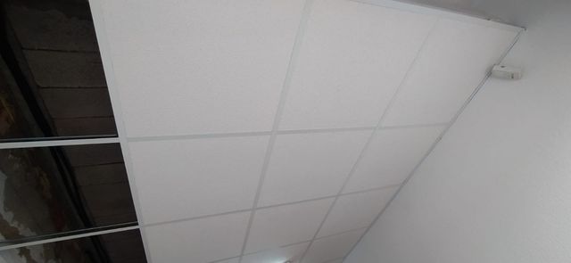 Montador de techos desmontables