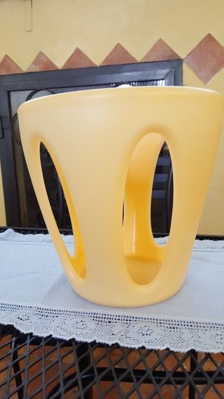 Agrumiera GUZZINI plastica  giallo pesca nuova