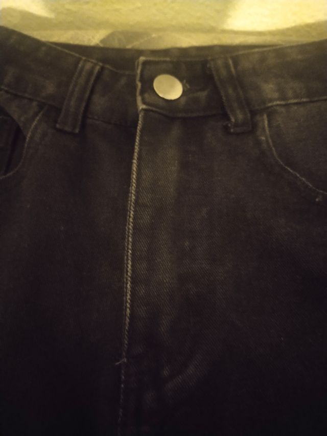 Vaqueros negros alas