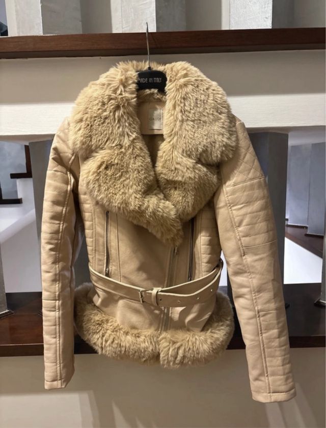 Cappotto , giacchetto con pelliccia Gaudi