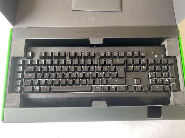 Teclado Razer Blackwidow Chroma V2