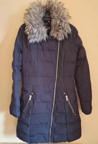 Cazadora anorak plumas color marrón