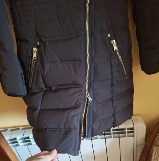 Cazadora anorak plumas color marrón